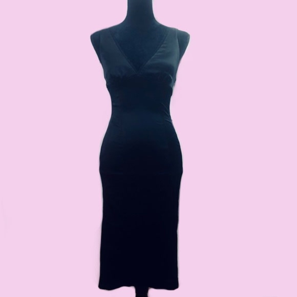 bebe Dresses & Skirts - BEBE Black Satin V Neck Lace Trim Midi Dress